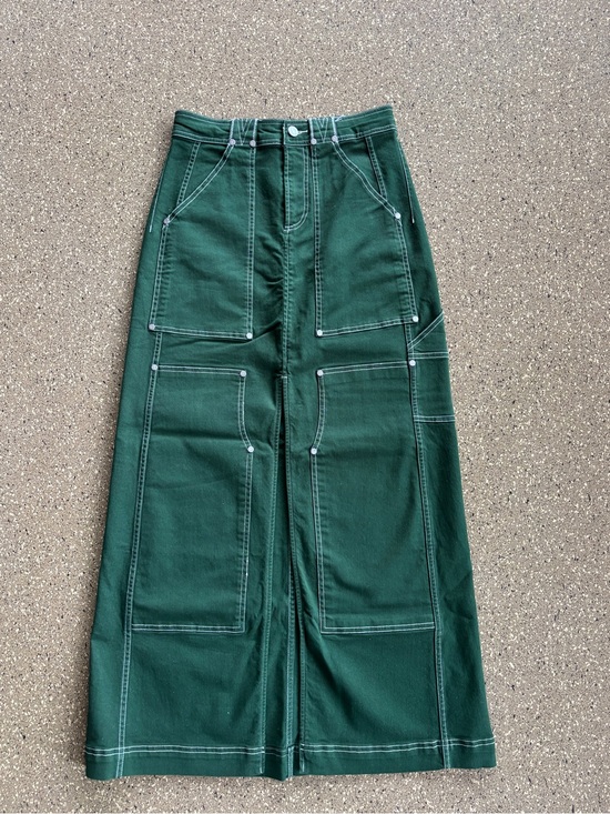 Pilcro Dresses & Skirts - Pilcro Forest Green Cargo Skirt
